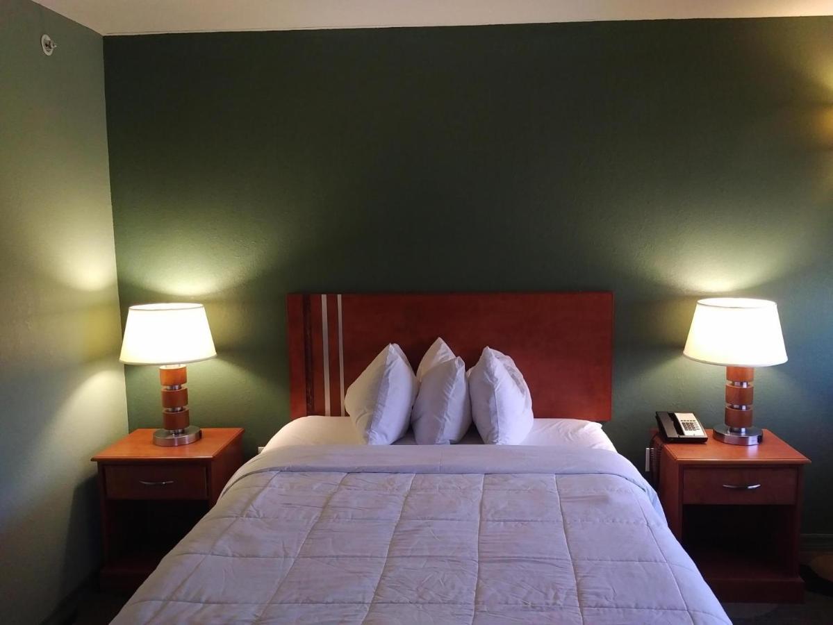 ג'קסונוויל Marble Waters Hotel & Suites, Trademark By Wyndham (Adults Only) מראה חיצוני תמונה